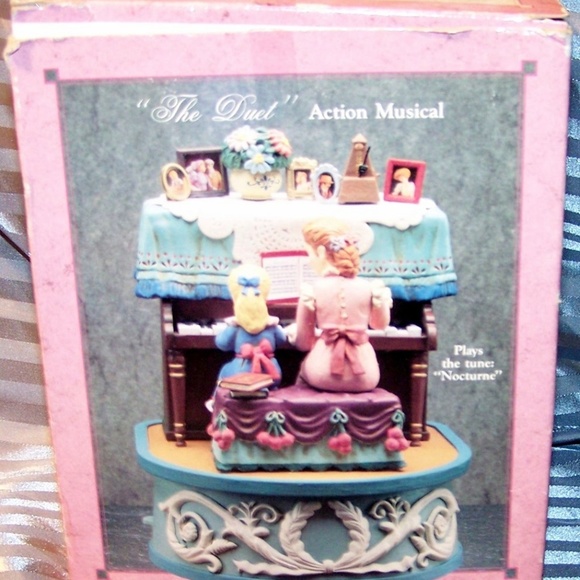 Enesco "The Duet" Action Wind Up Musical Box - Picture 7 of 8